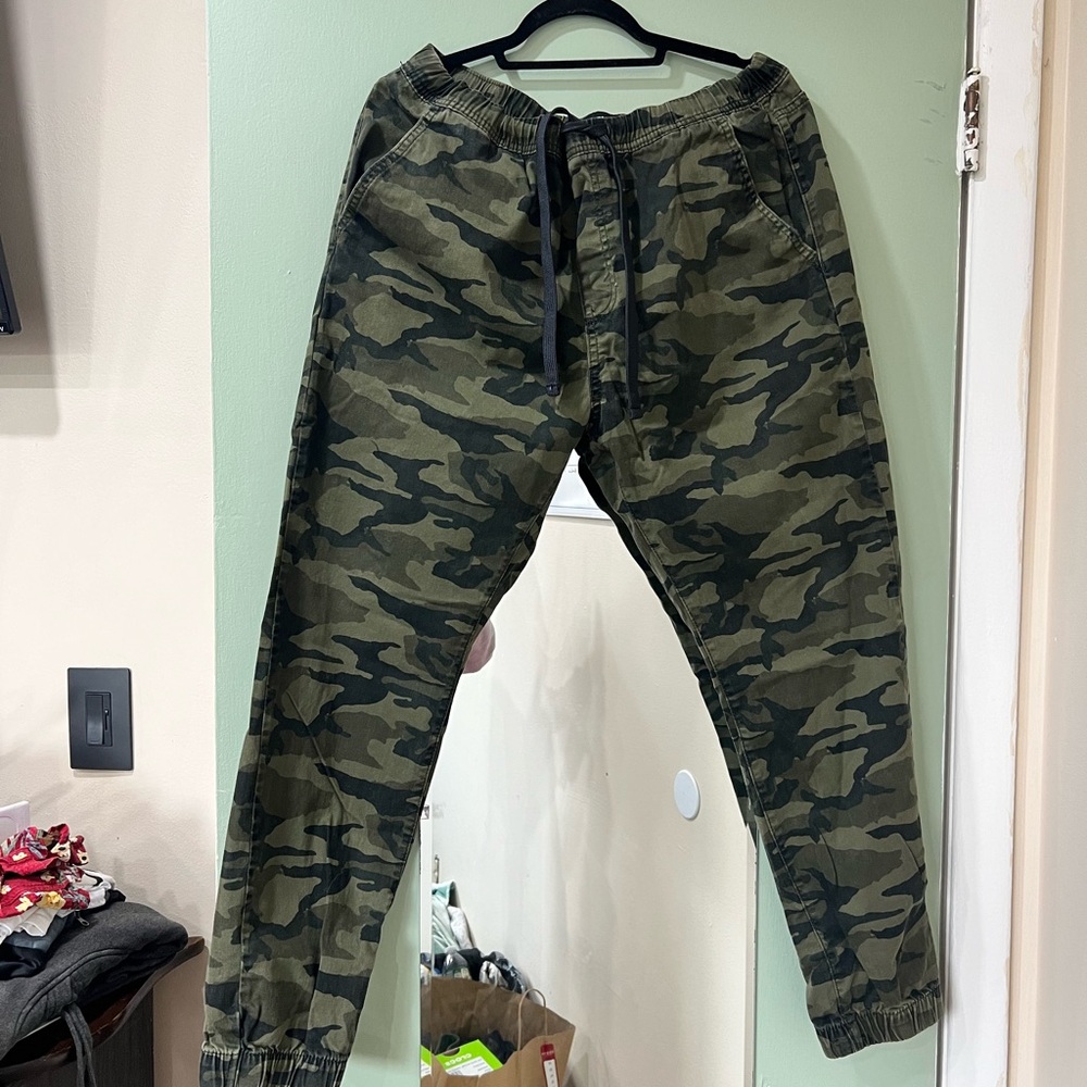 Mens camo pants